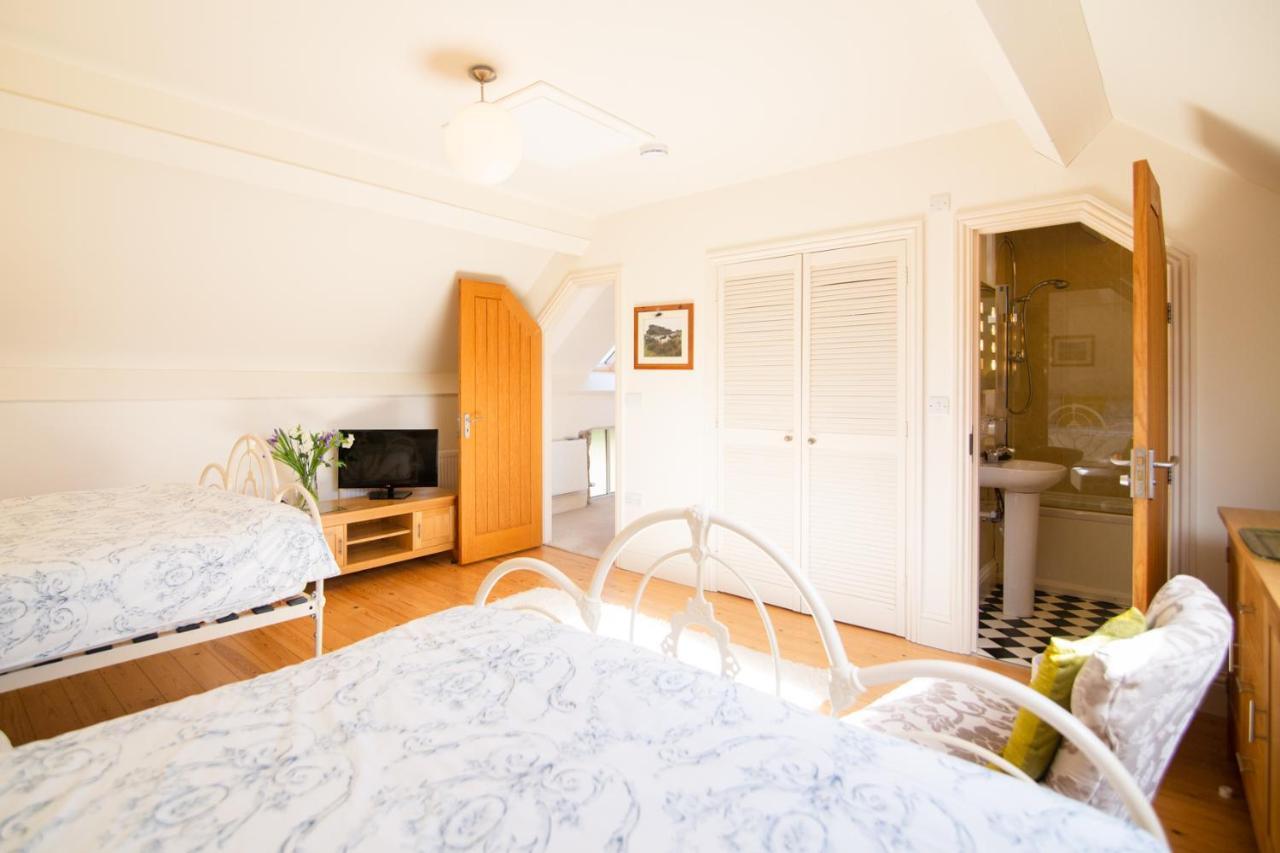 Higher Weddicott Barn Holiday Cottage - Self Catering Чаґфорд Екстер'єр фото
