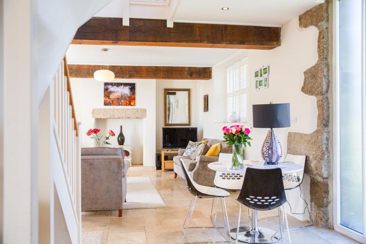Higher Weddicott Barn Holiday Cottage - Self Catering Чаґфорд Екстер'єр фото