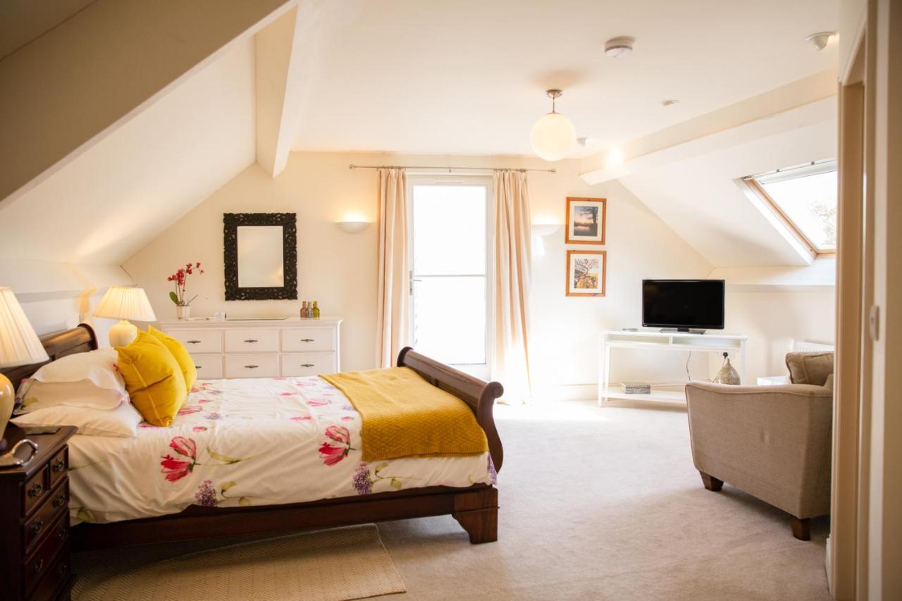 Higher Weddicott Barn Holiday Cottage - Self Catering Чаґфорд Екстер'єр фото